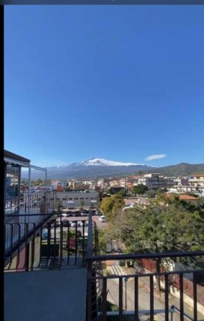 Lovely 1 bedroom with great views of Mt. Etna and Taormina